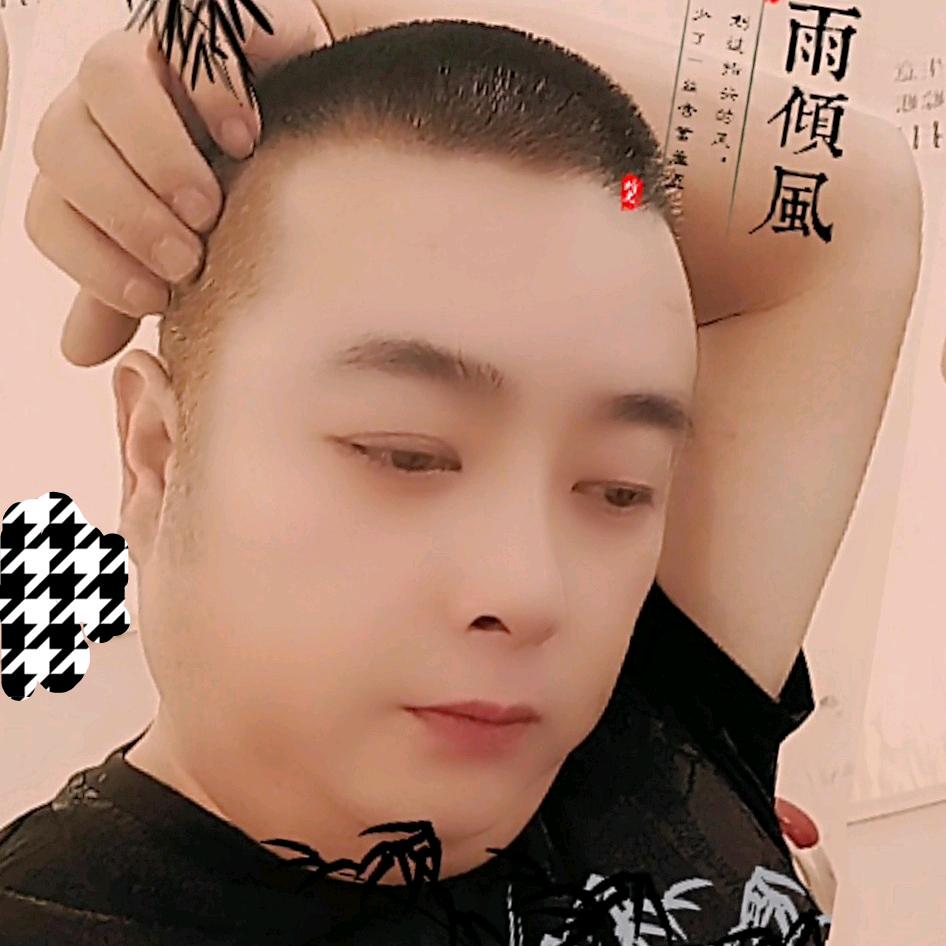 有个傻瓜曾经爱过你《橱窗有好物》