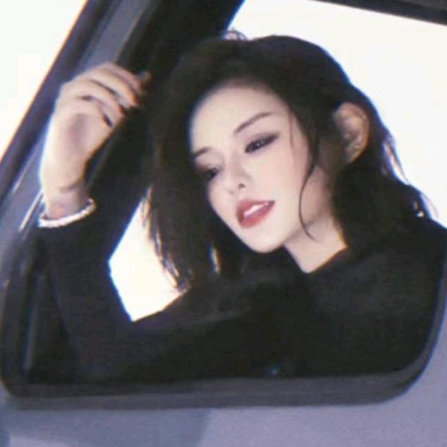 叶子小姨妈🦋