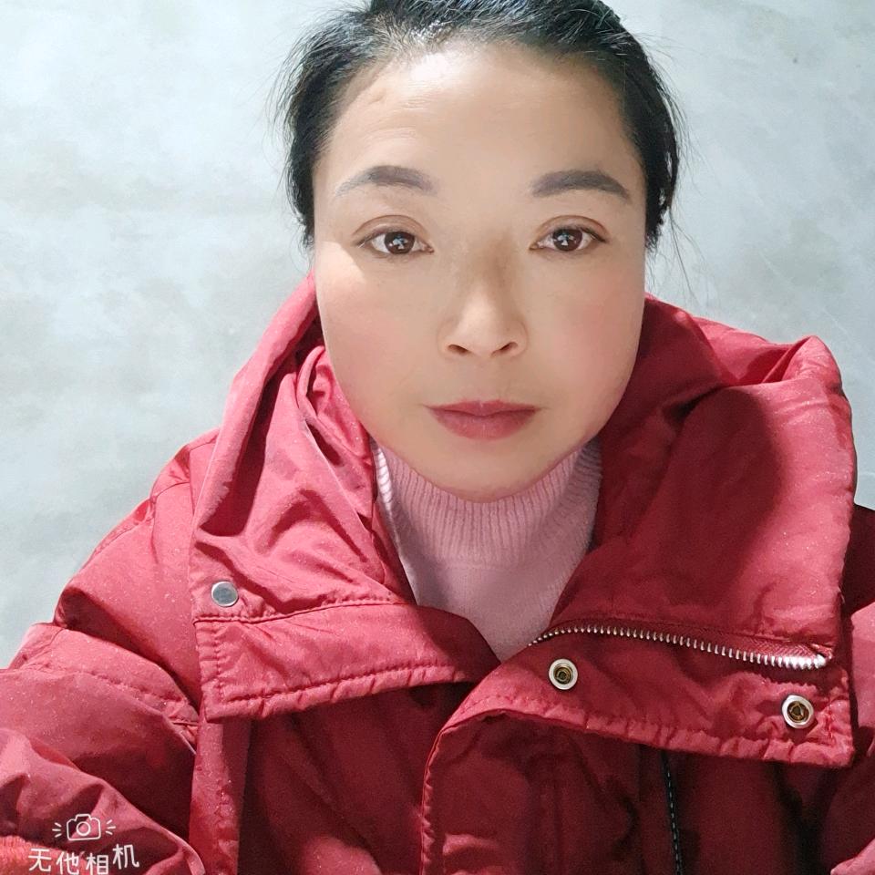 梅子（每晚八点半开直播！）