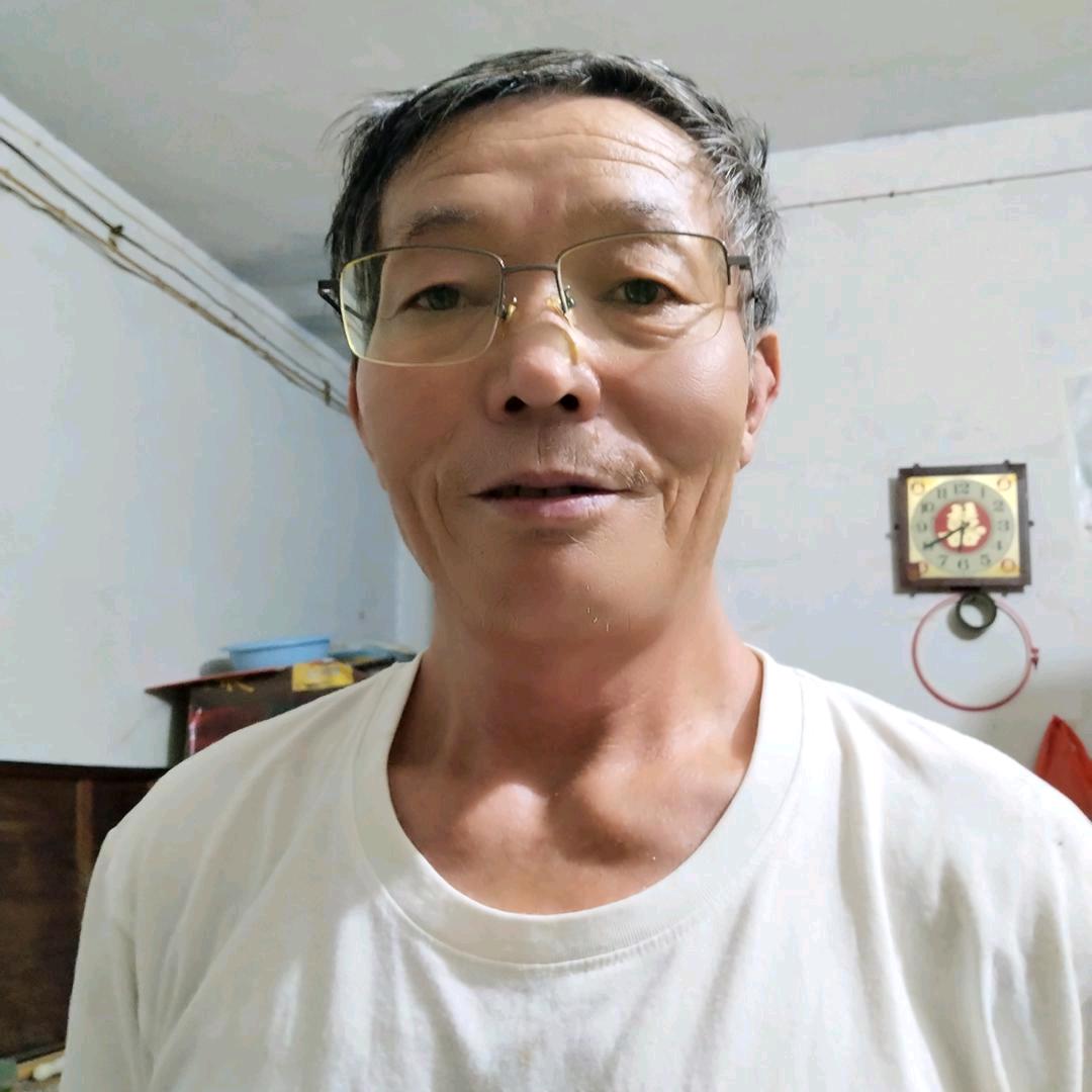 我是快乐的老玩童