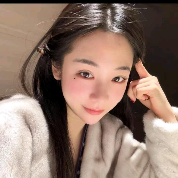 我是云儿ROSEYUN-直播爆款