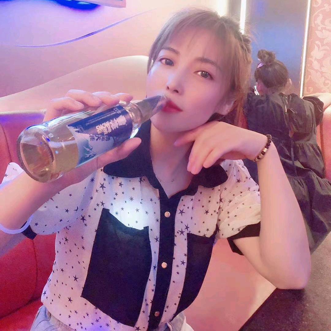 80后单身小酒鬼