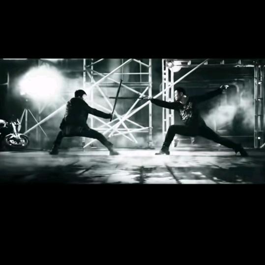 在路上   在风里