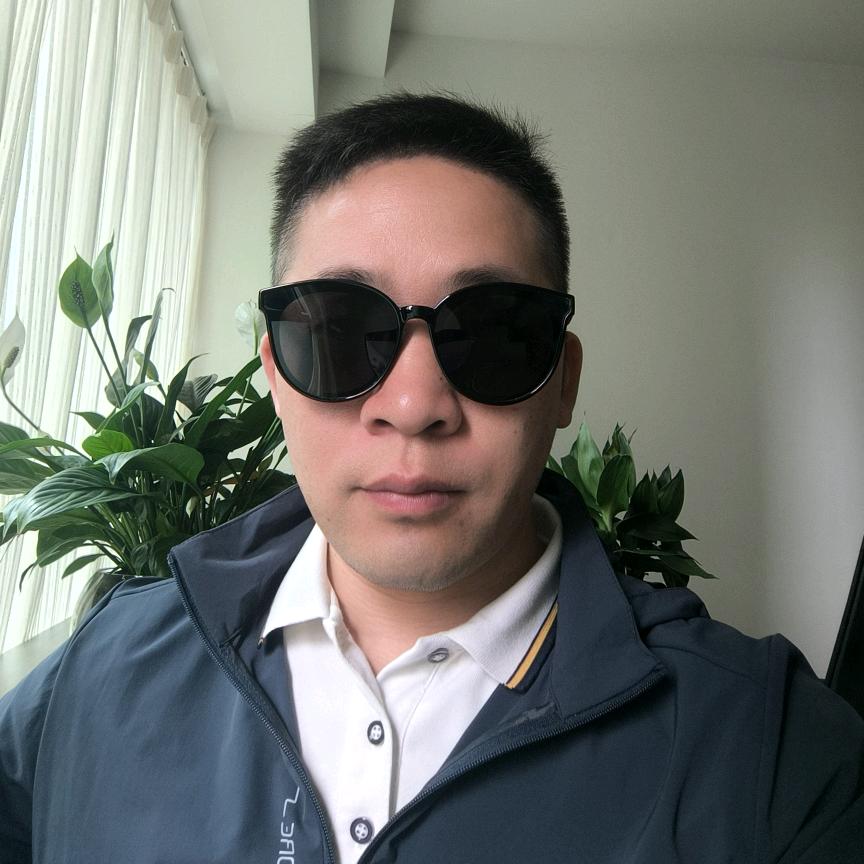 昆明眼镜哥说房