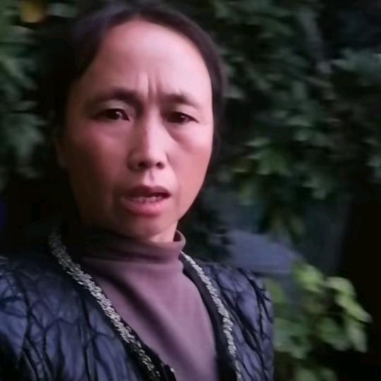 莉莉莉姐