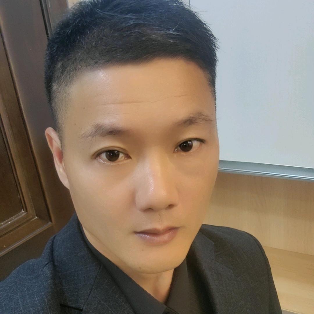 蜜哥梁新海