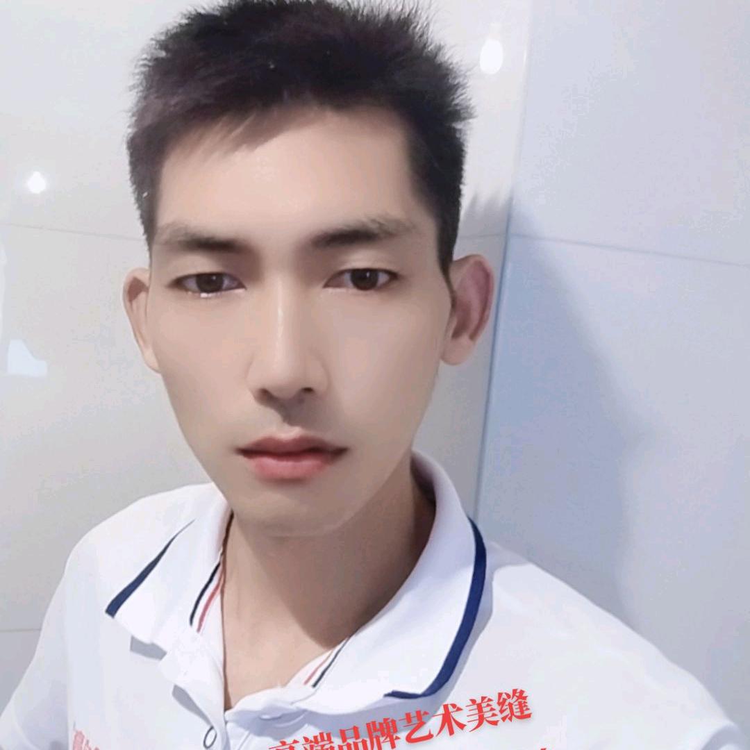 襄阳缝艺家朱杰，打美容胶，一砖一色聚脲美