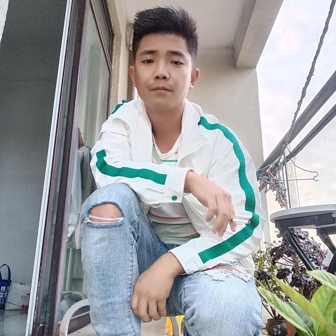 ꧁坐在坟前💀给我喊魂꧂