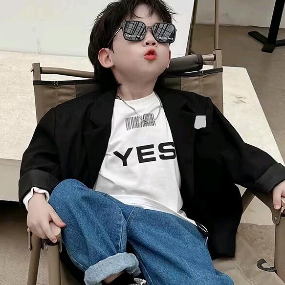 强仔爱吃喝玩乐