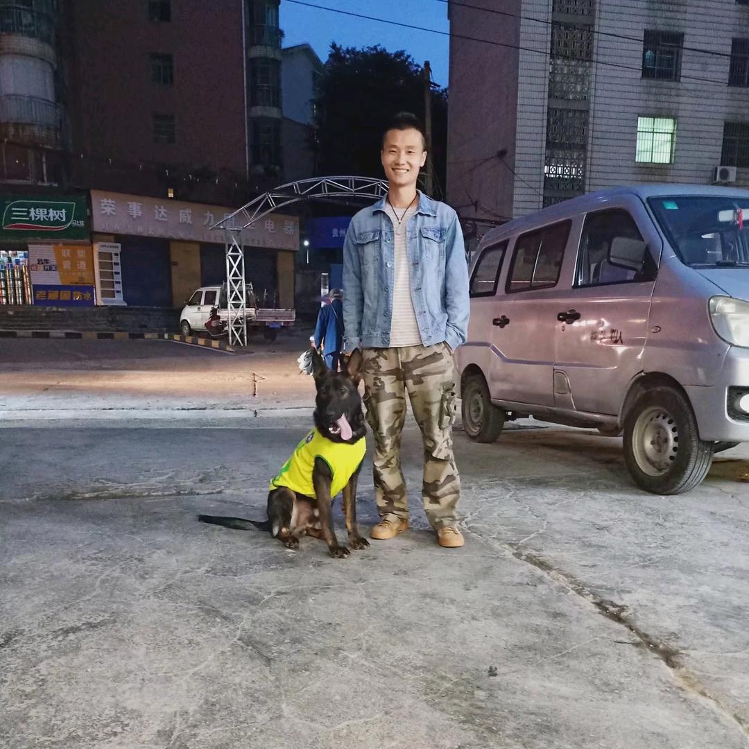记录者《 小号卡哥哥阿江》