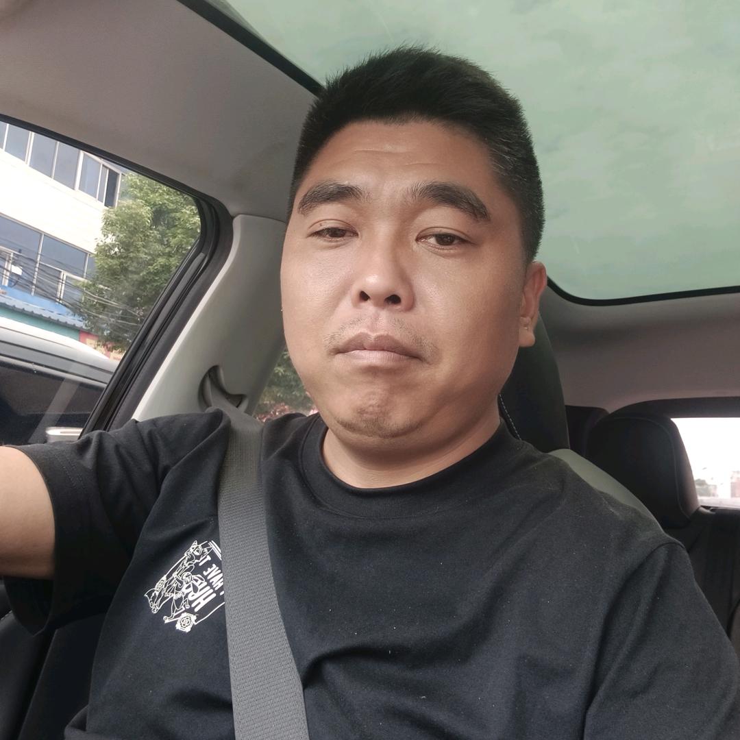 四个孩子的爸爸