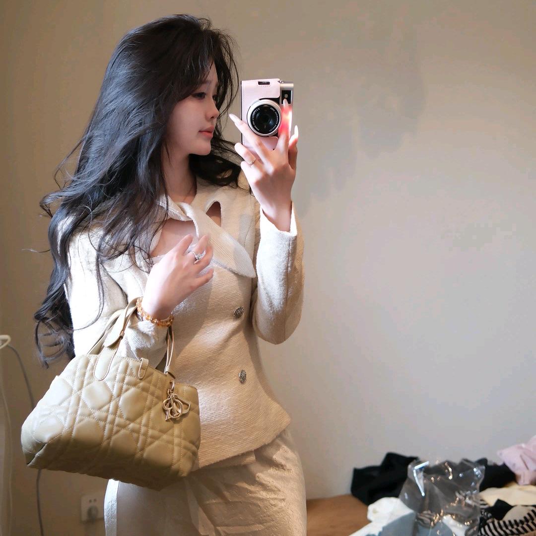 迎美韩服装店