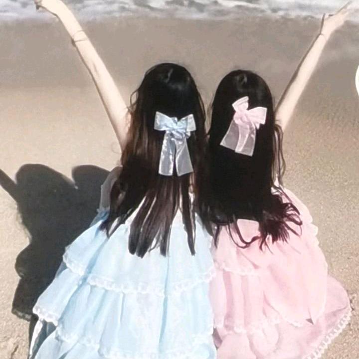淡然一笑