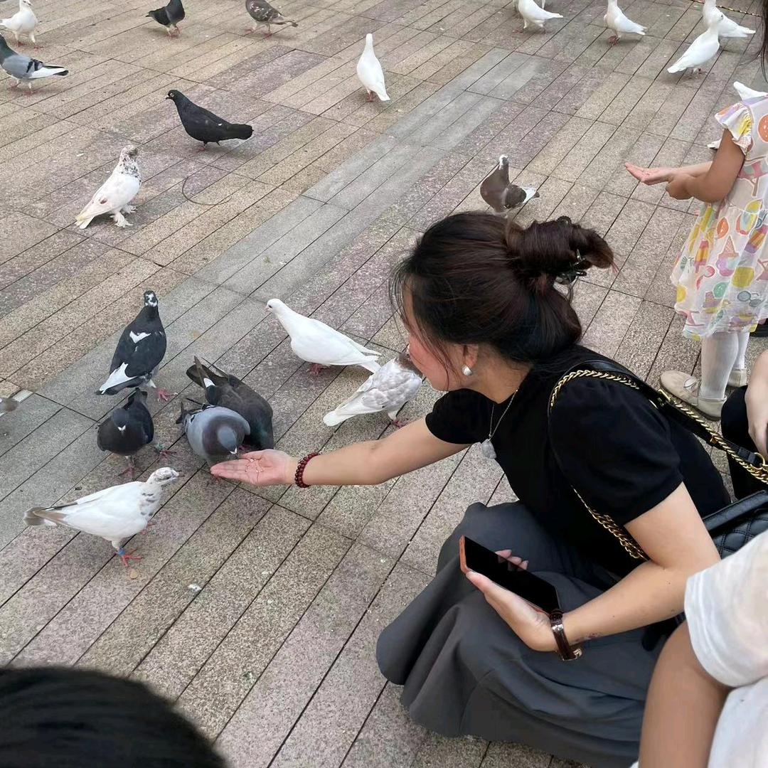 是槟槟妈呀！