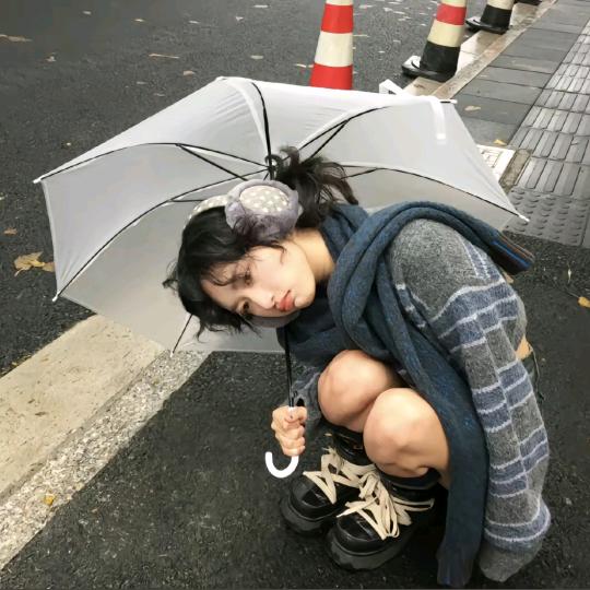 訥桉.