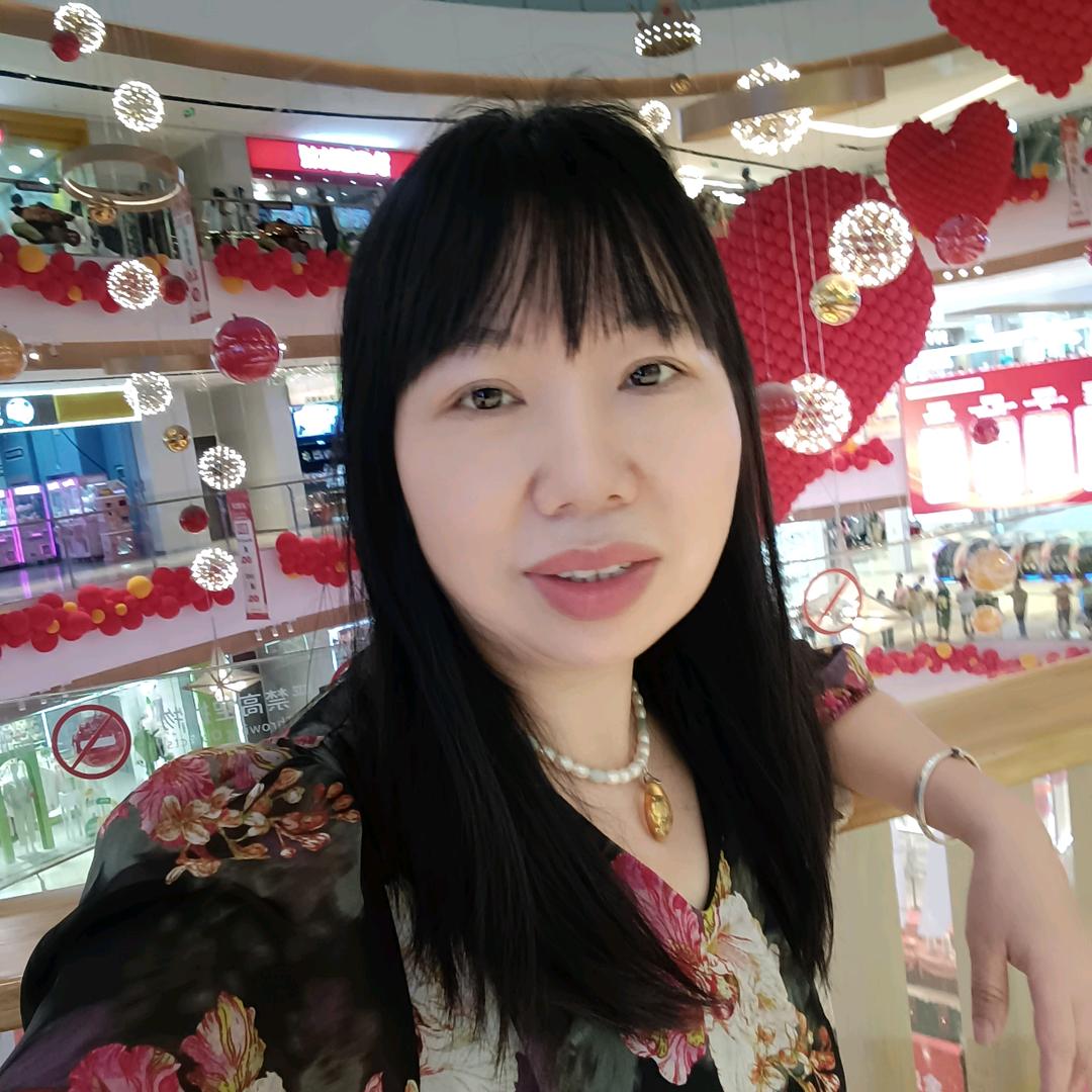 踏雪寻梅