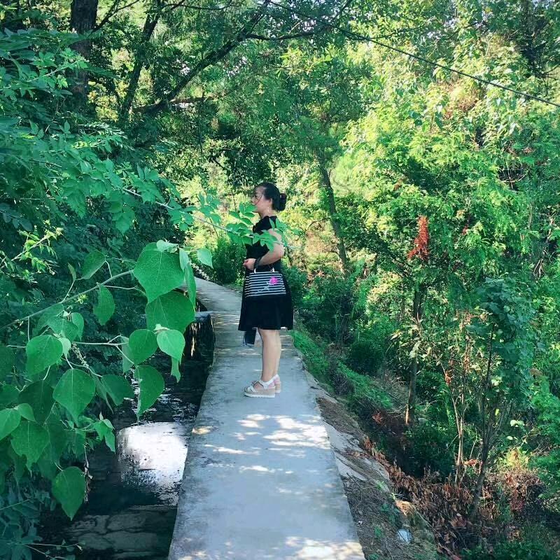 奉节商贸城1栋3楼居樽红木紫金阁肖姐