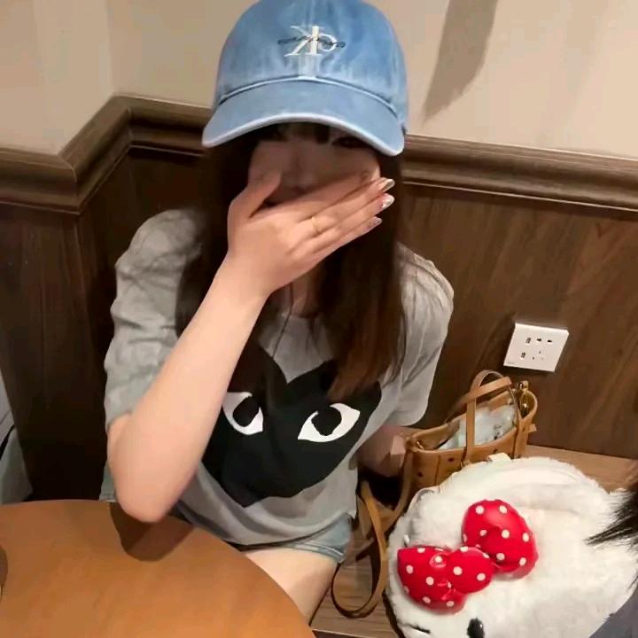 Cr