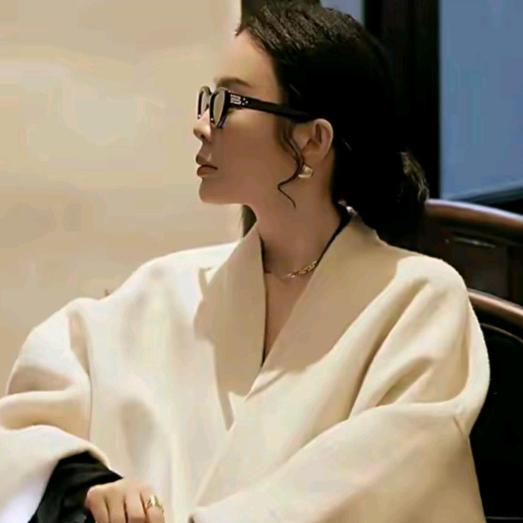 P.exiu潘依绣直播精选号