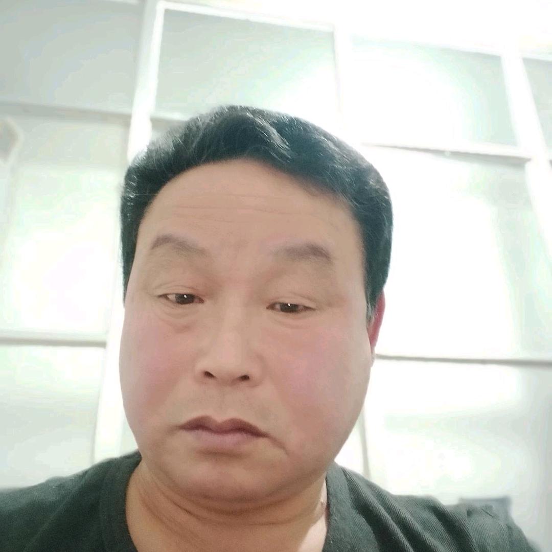 纯梁酿酒冯师傅