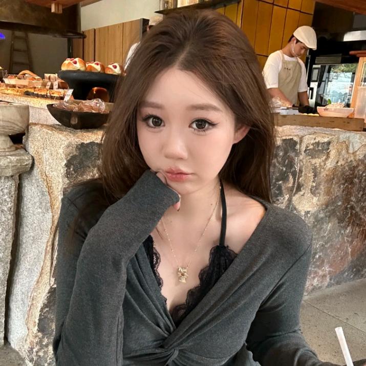 琪琪微微胖-穿搭号