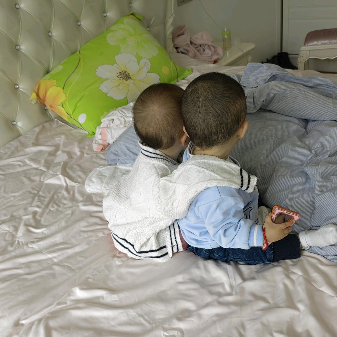 moom can can（灿灿）