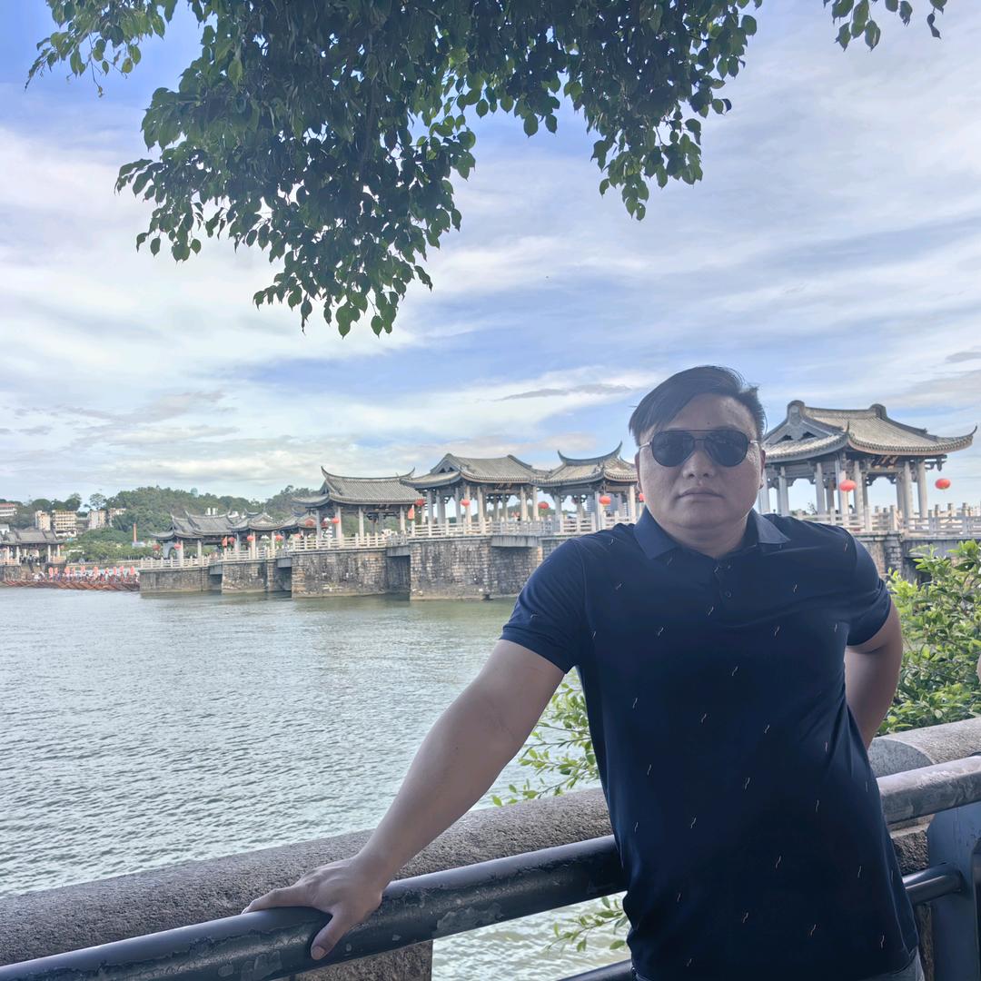 佛山市鑫卓誠高端彩鈦专家