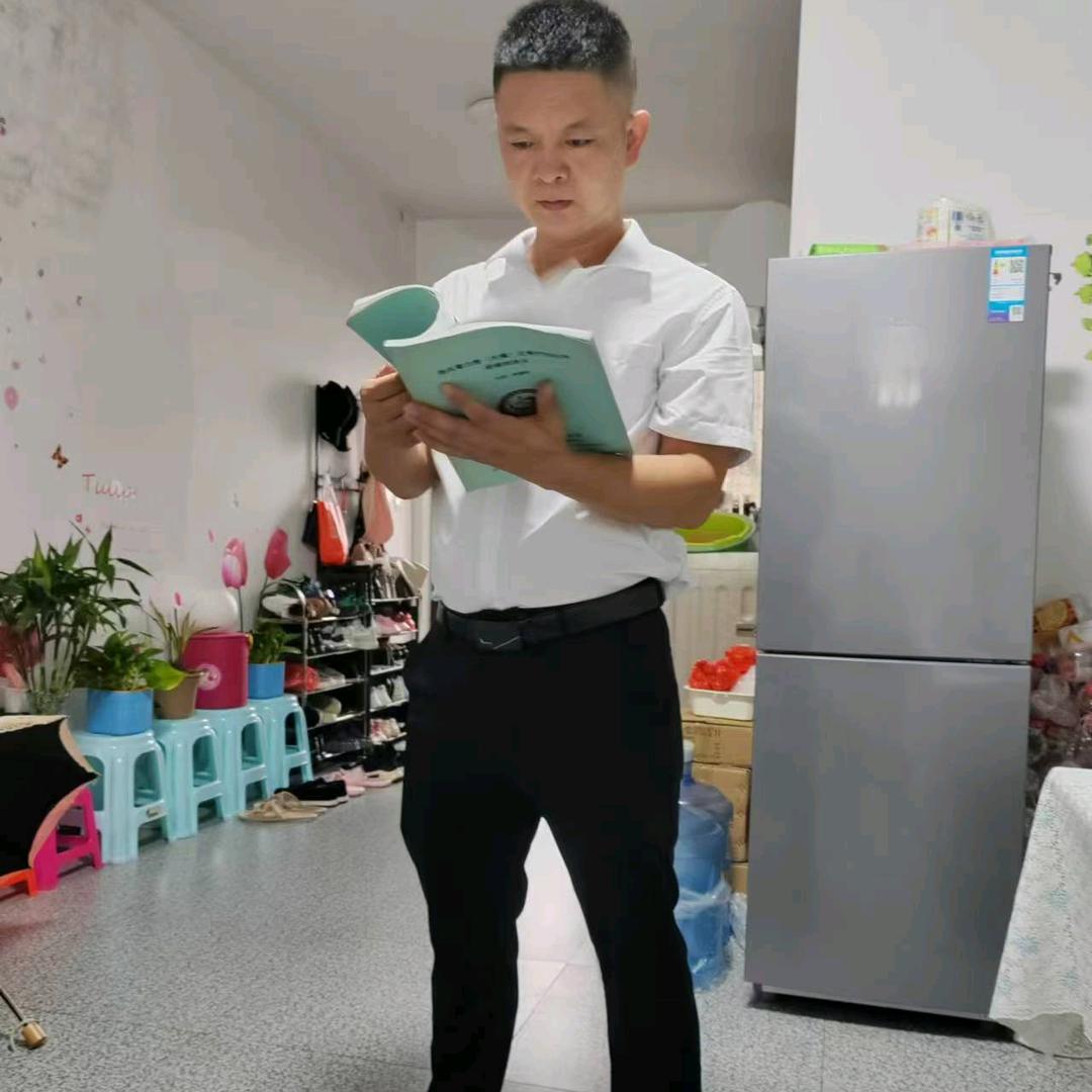 云南兵哥做户外肩颈调理
