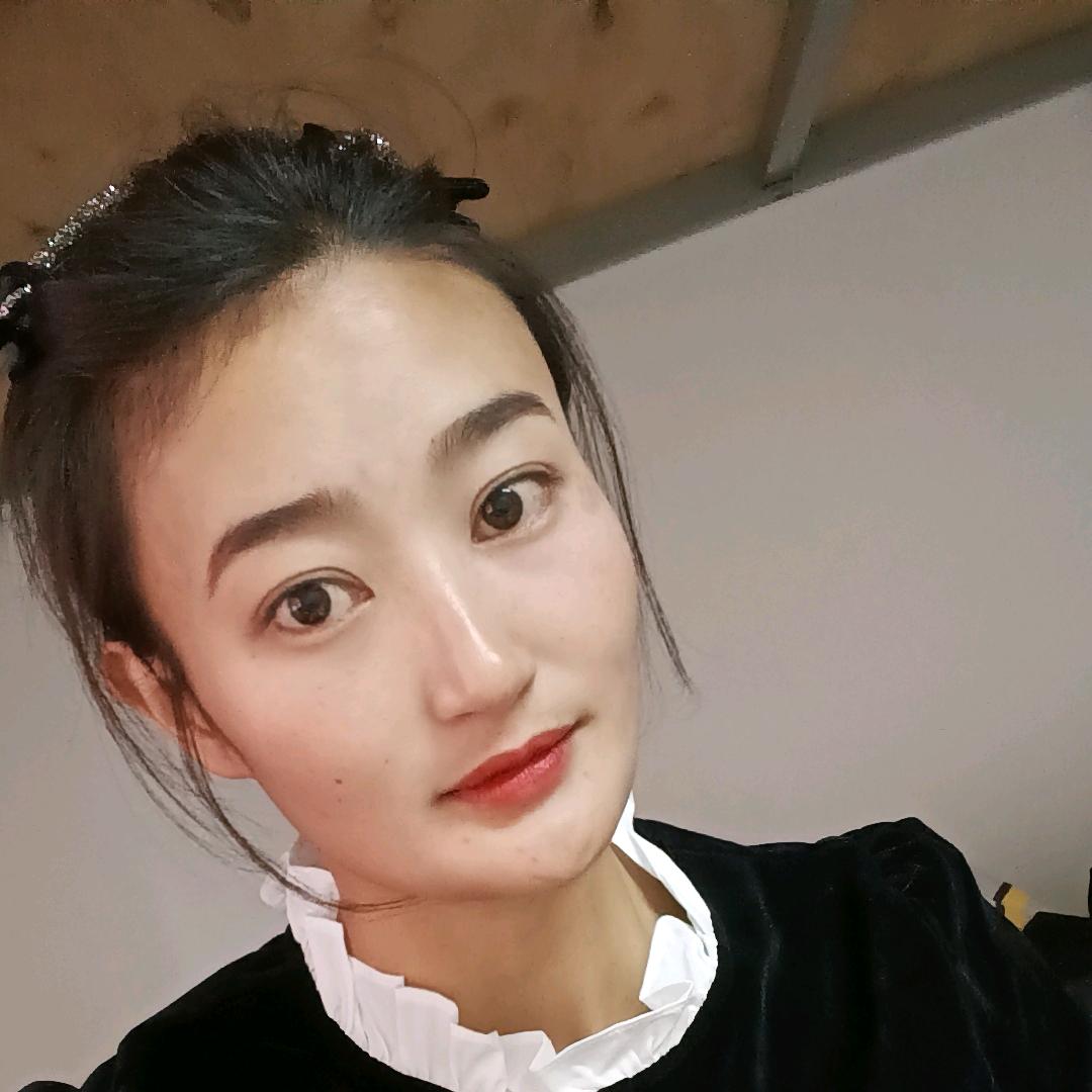 小霞霞