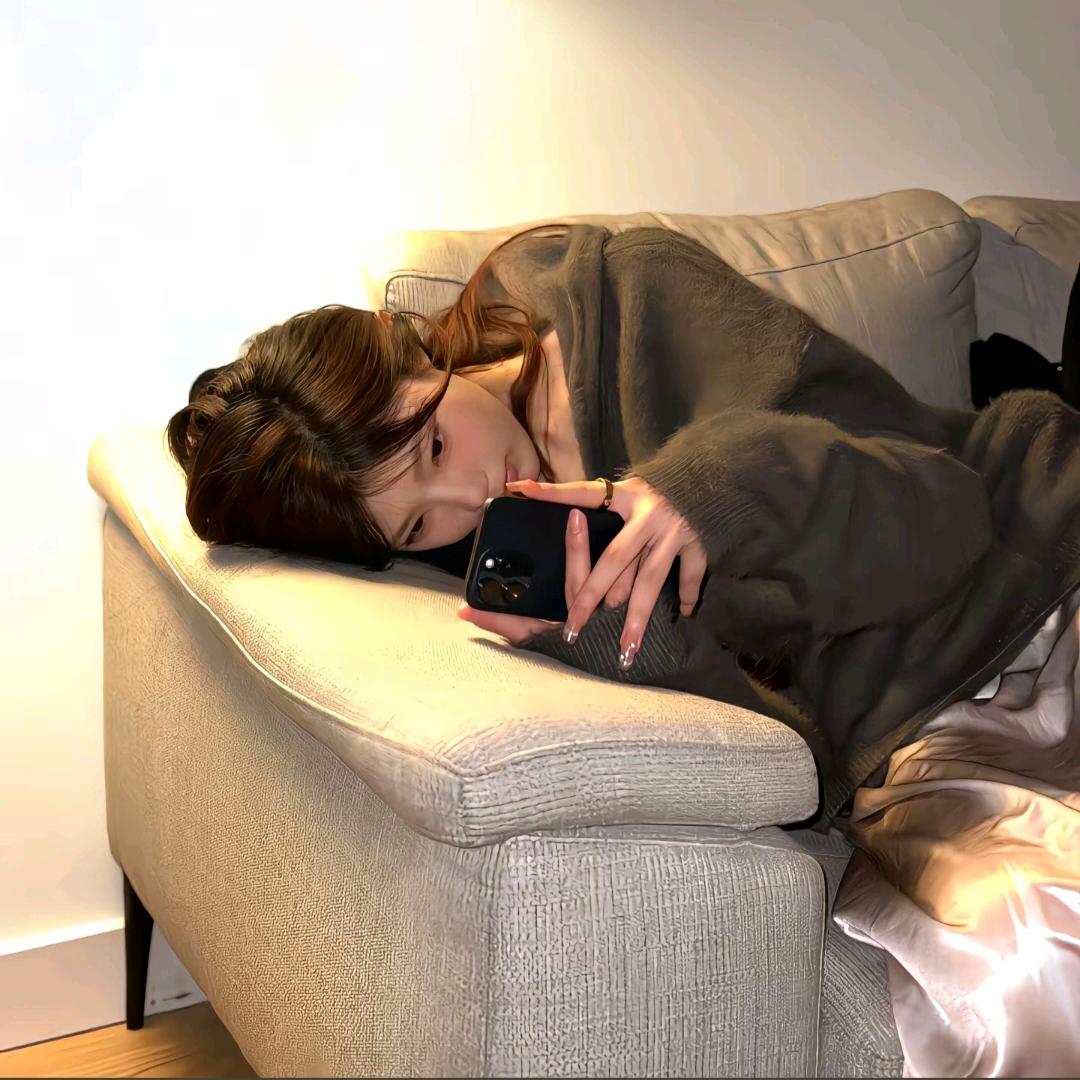 又困ᴵᵃ💤