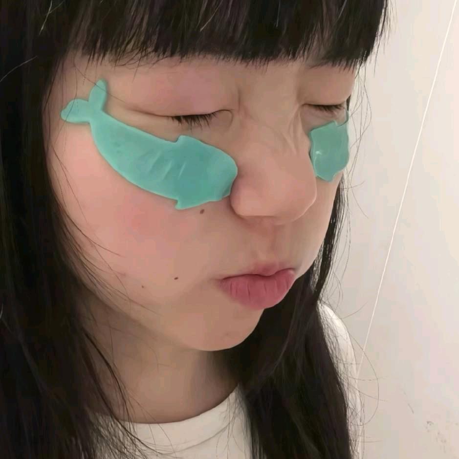 @女 子（锦鲤附体版）