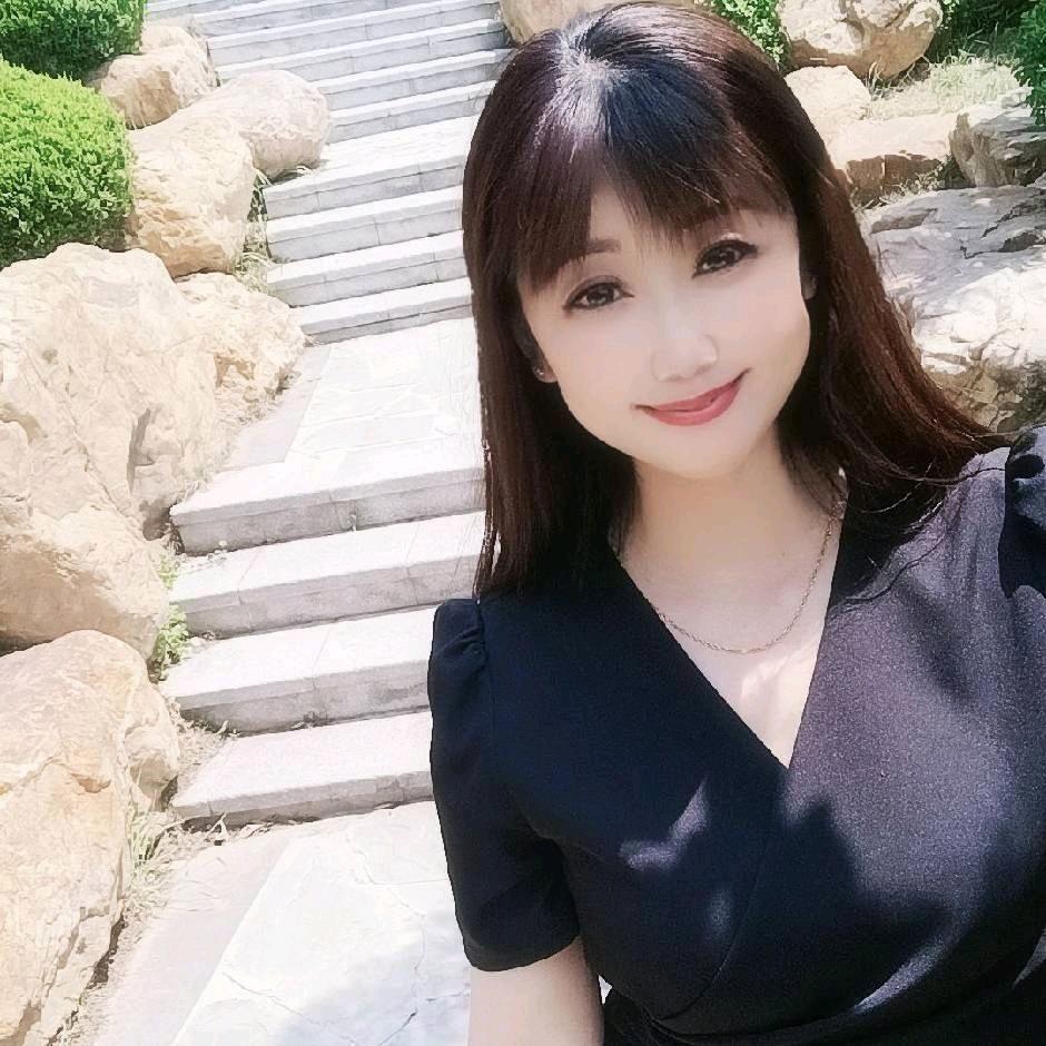 月光虎牙妹