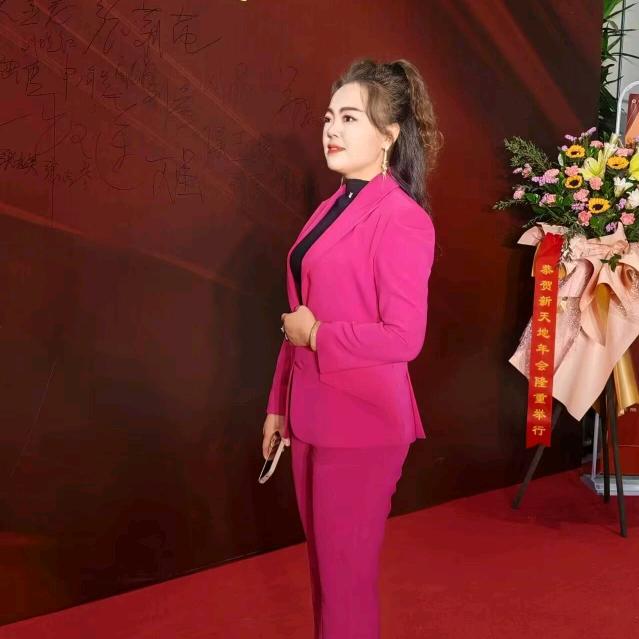 兴发静音系统门窗工厂  橘子