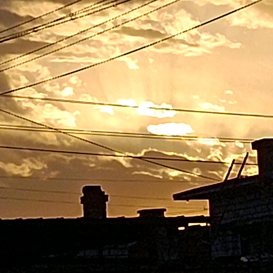 天下(地铁逃生)