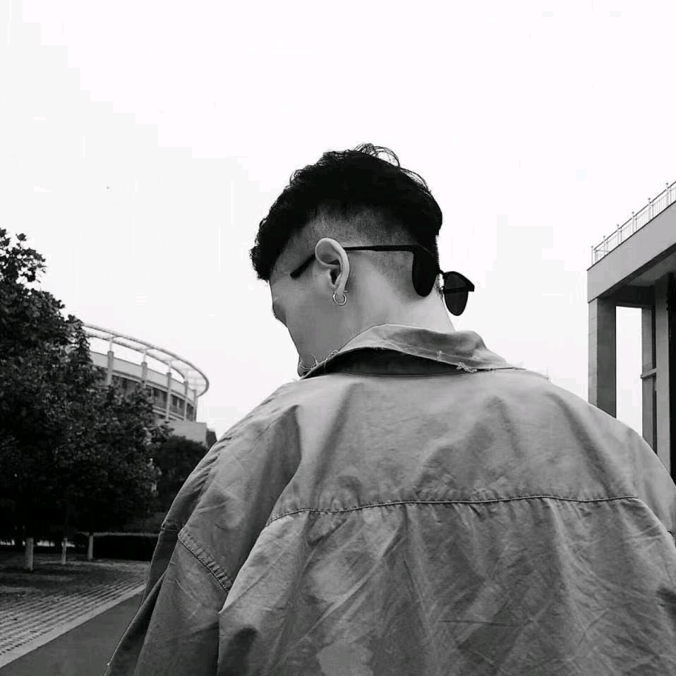 A丶秋宏