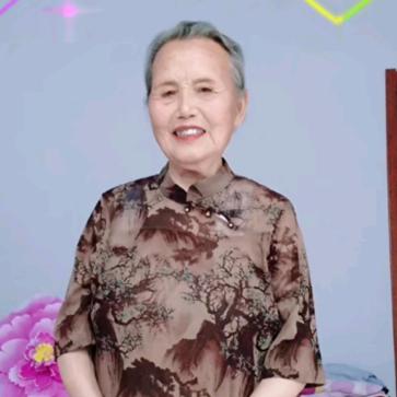 时髦老太