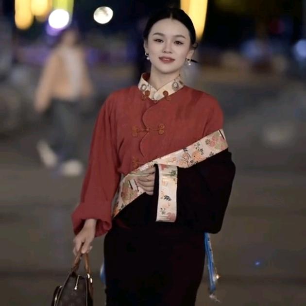 拉措1376“卓热查姆”