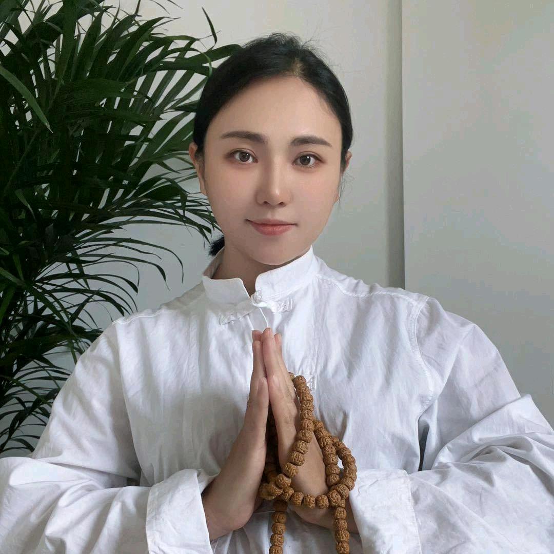 善心师姐（水晶疗愈）