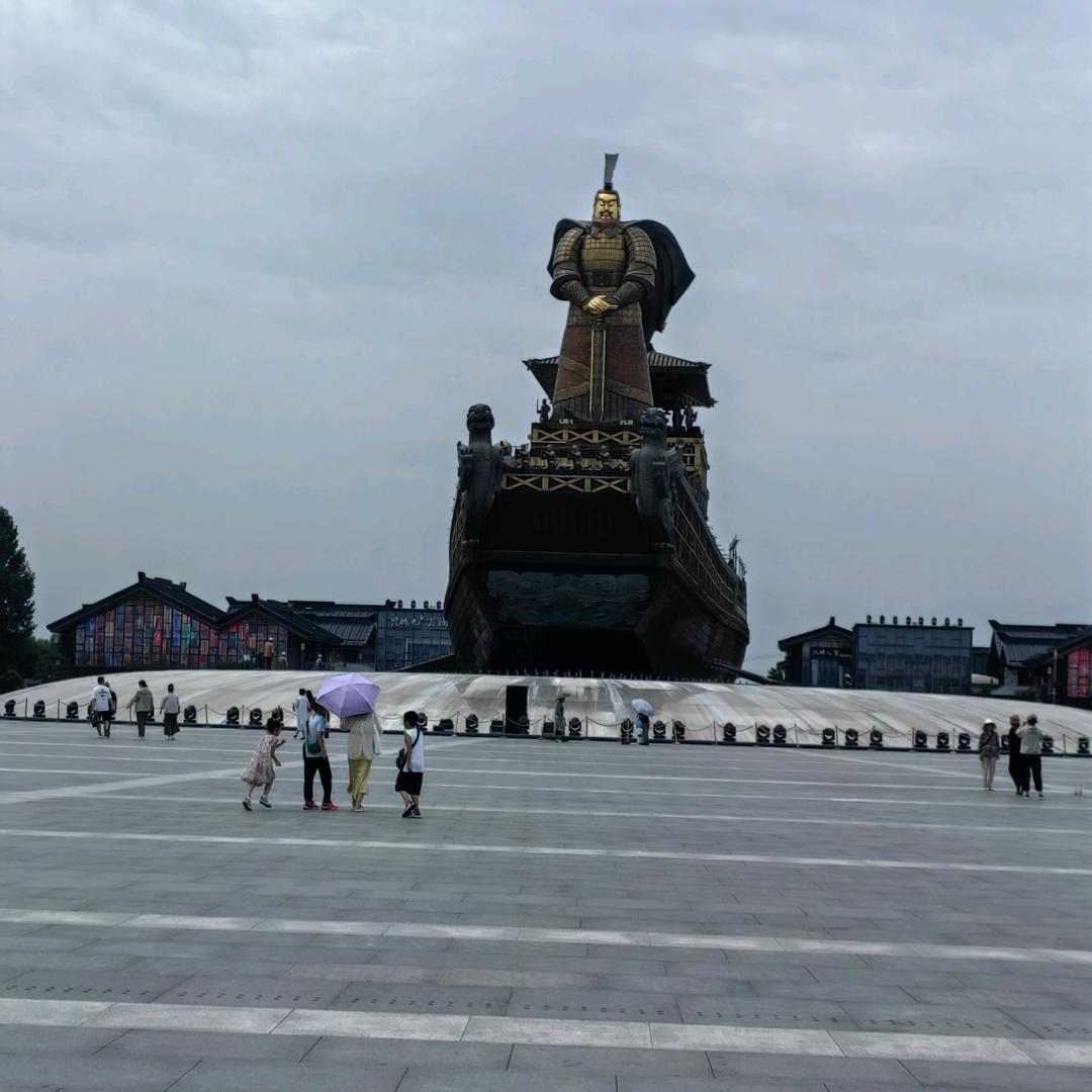 默然回首