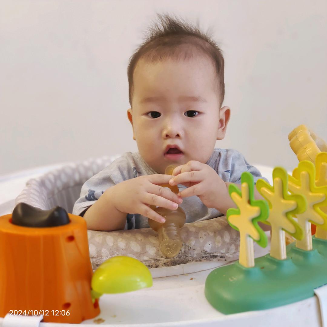 静静妞吖