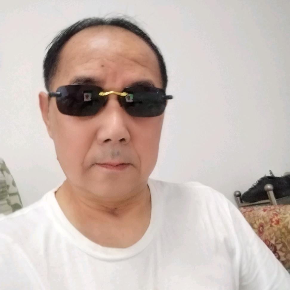 龙大爷来了