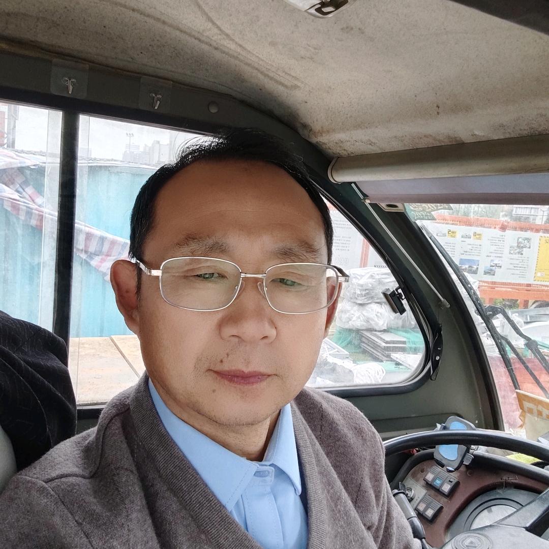 老谢，21号下午四点半首播