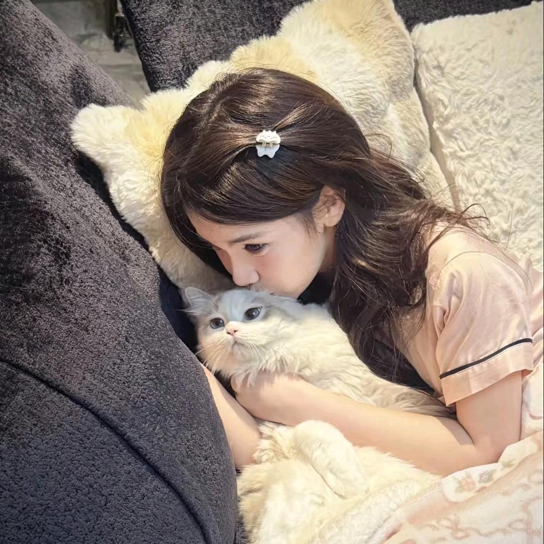 小蓉(๑•́ ₃ •̀๑)