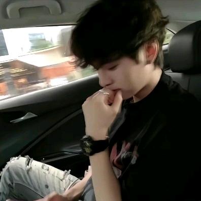 AAA莒县烟酒绿茶专卖吕哥