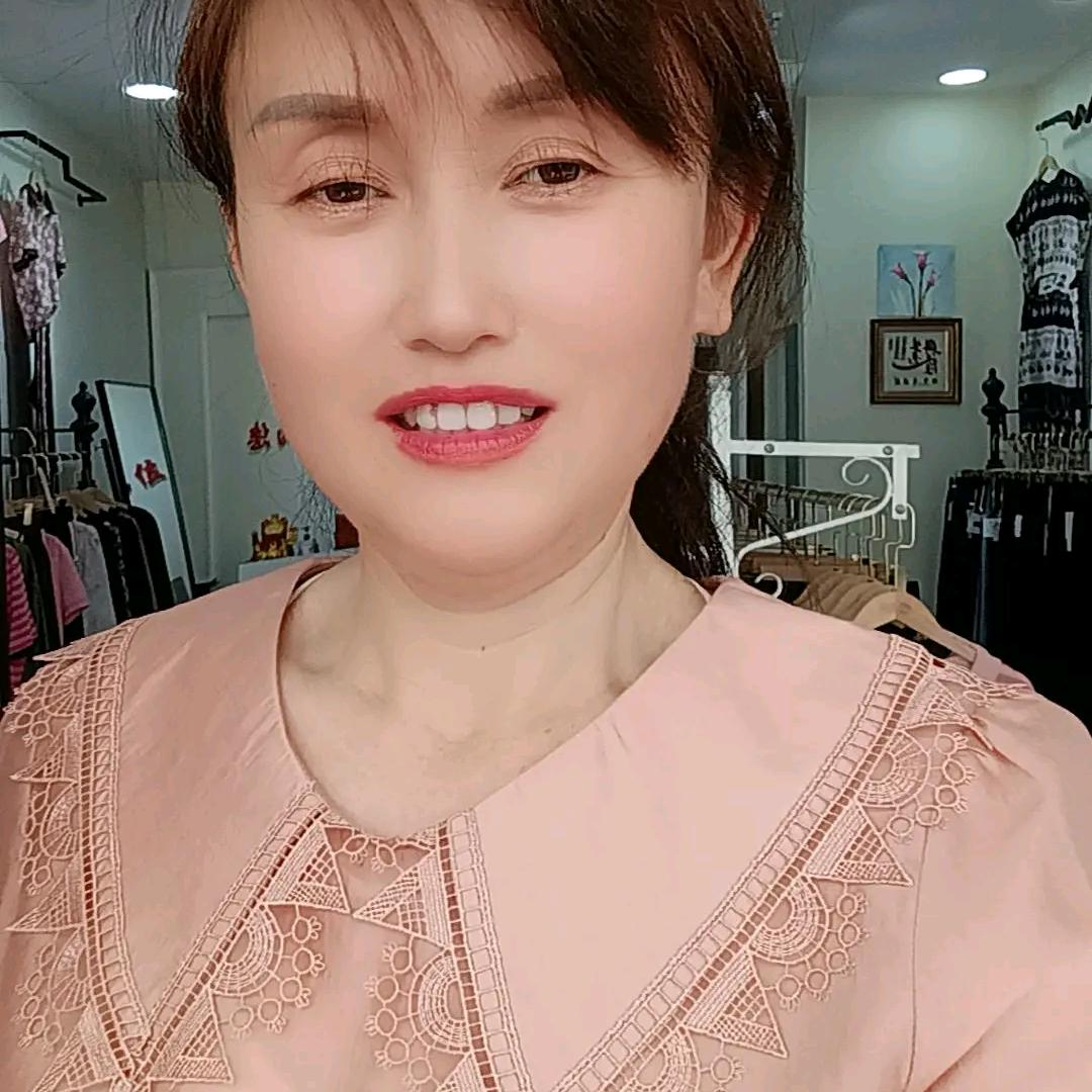 风雨彩虹
