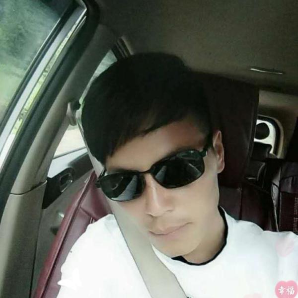 独守੭一人心੭💕