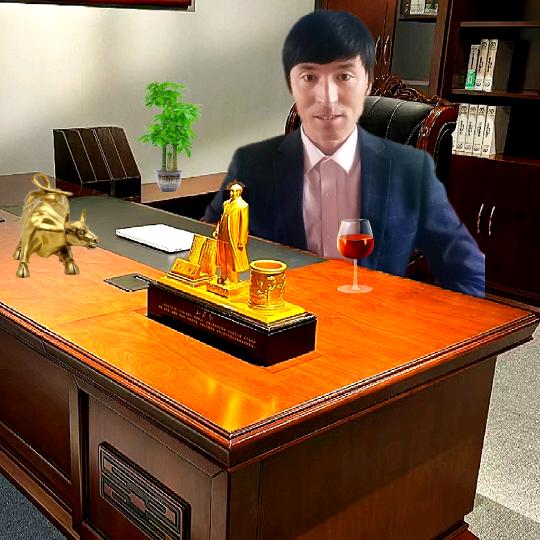 夏力哈尔