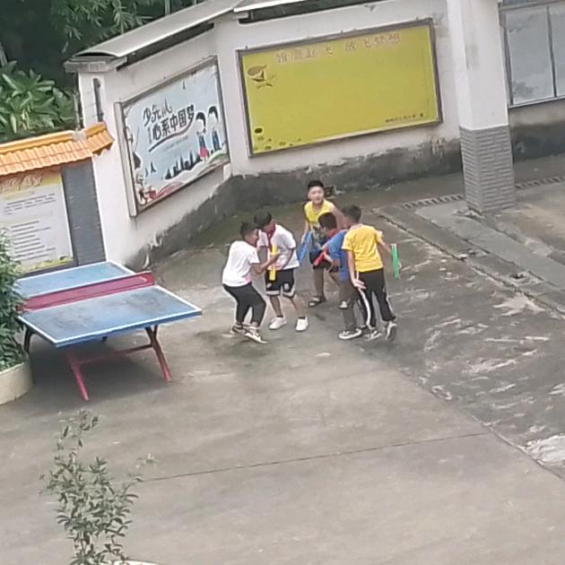 做DJ曲（小孩哥）
