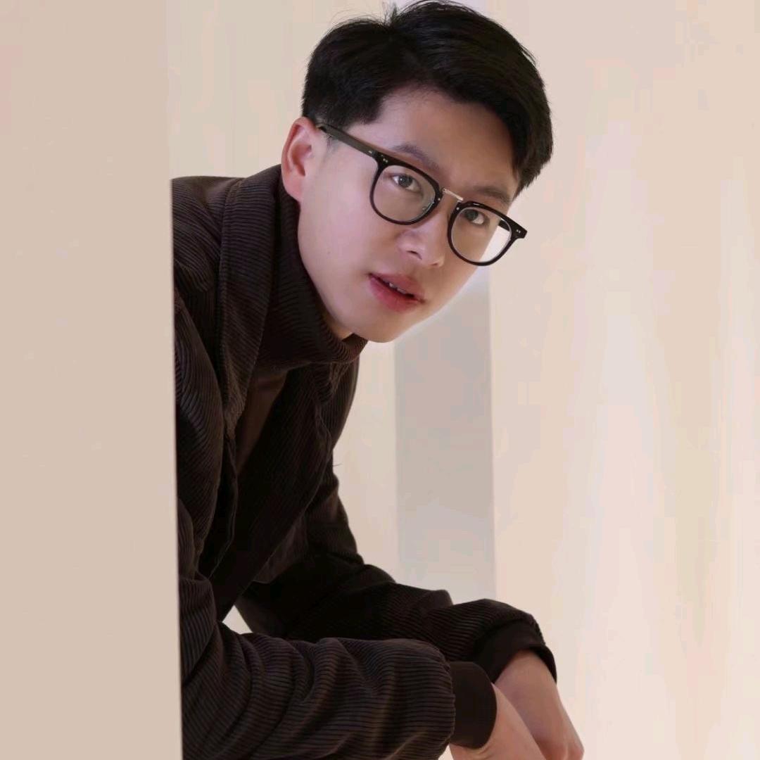 @设计师-朱智豪