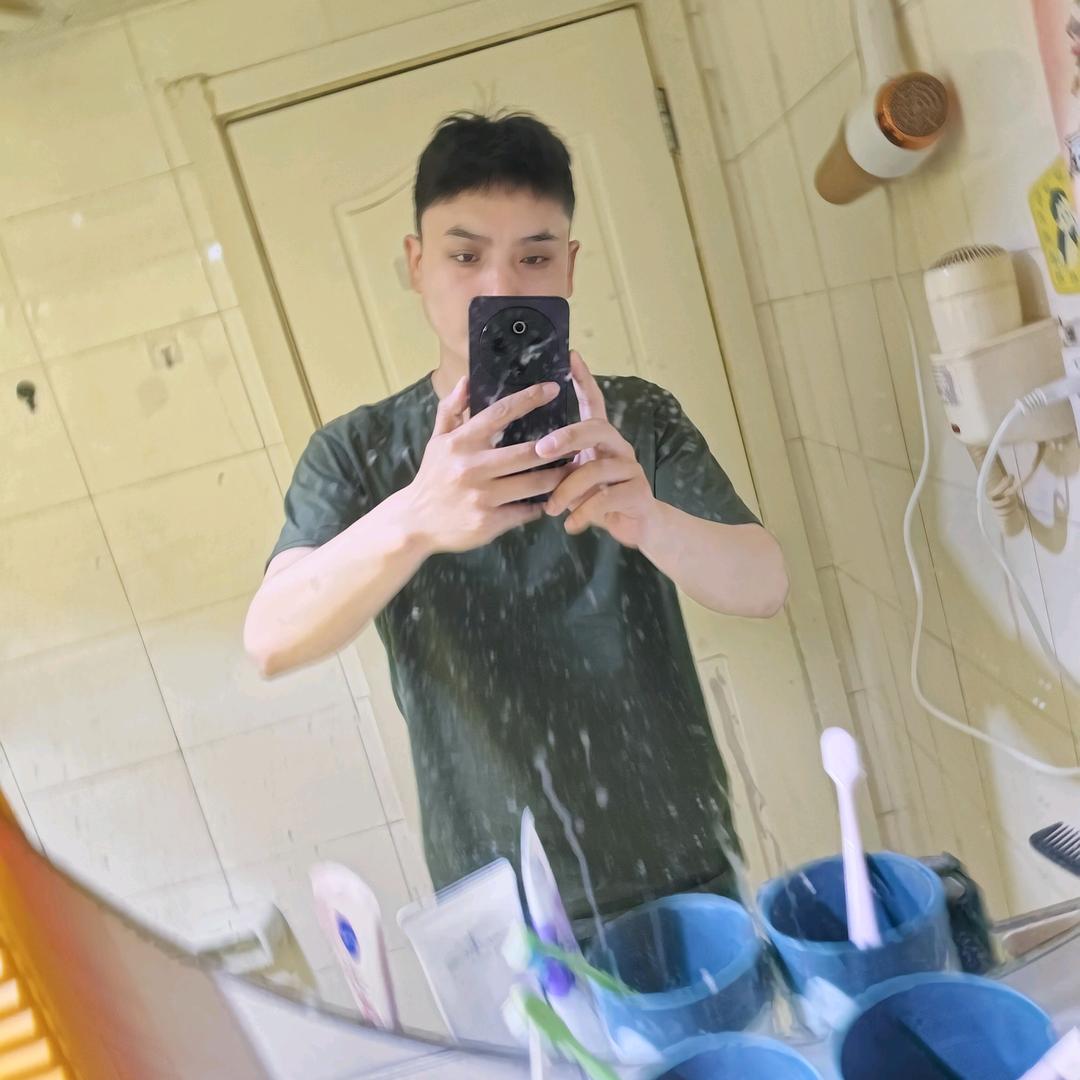 小太阳，杨栋